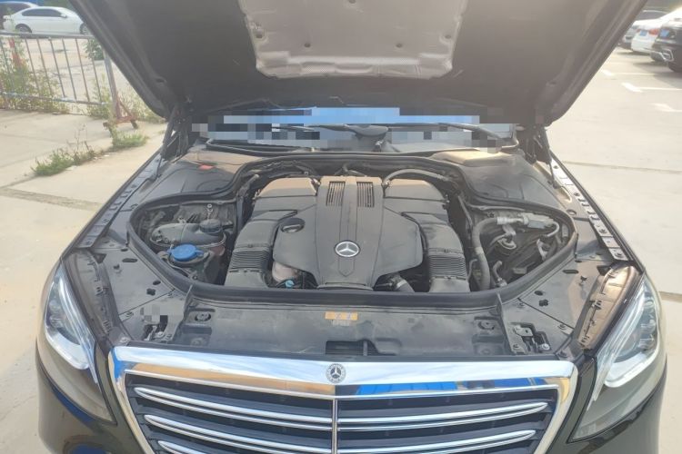 Used Mercedes-Benz S-Class 2018 S 320 L Engine Bay