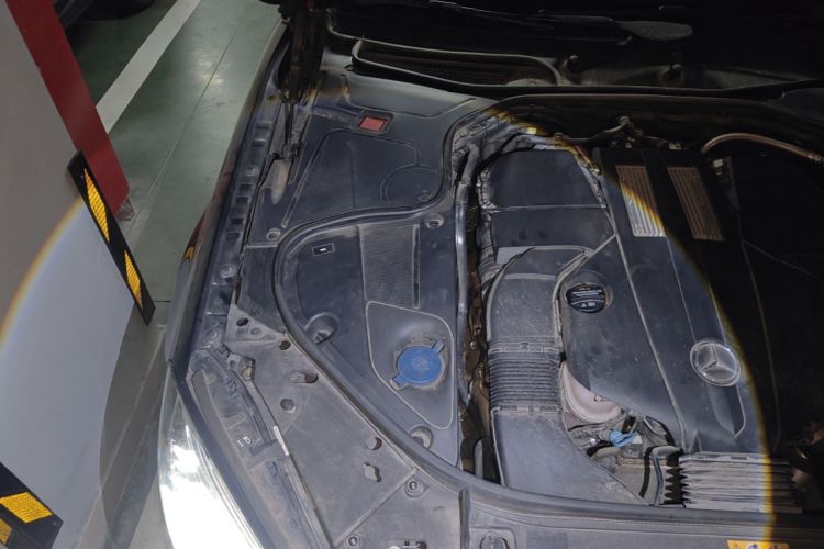 Used Mercedes-Benz S-Class 2018 S 350 L Engine Bay Right