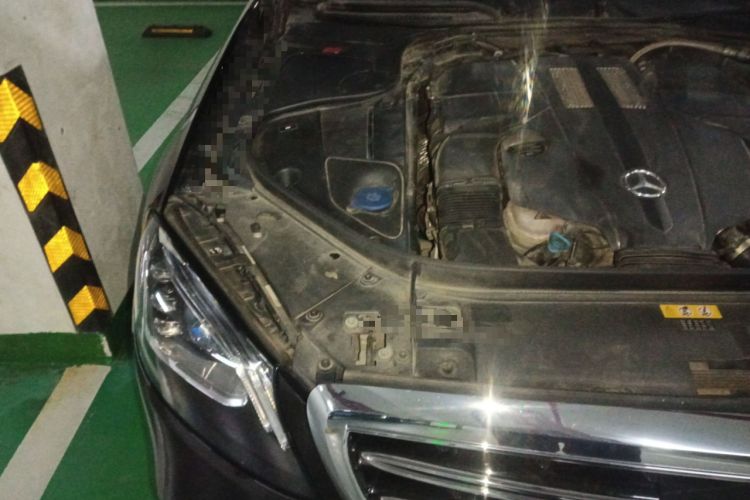 Used Mercedes-Benz S-Class 2018 S 350 L Engine Bay Right