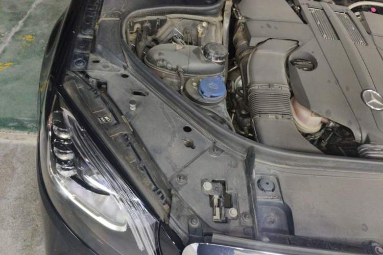 Used Mercedes-Benz S-Class 2018 S 450 L 4MATIC Excellence Special Edition Engine Bay Right