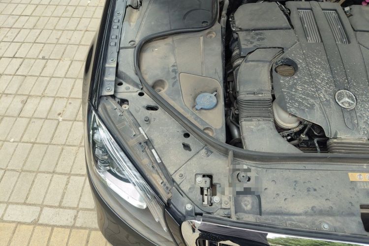 Used Mercedes-Benz S-Class 2018 S 450 L 4MATIC Engine Bay Right
