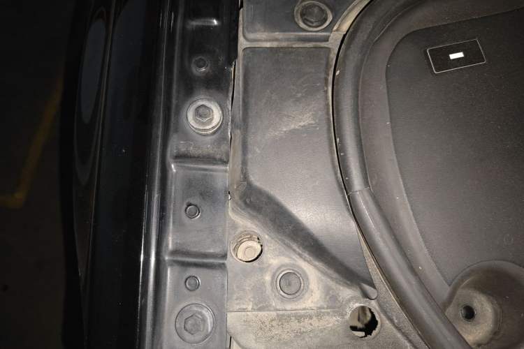 Used Mercedes-Benz S-Class 2018 S 320 L Engine Bay Right