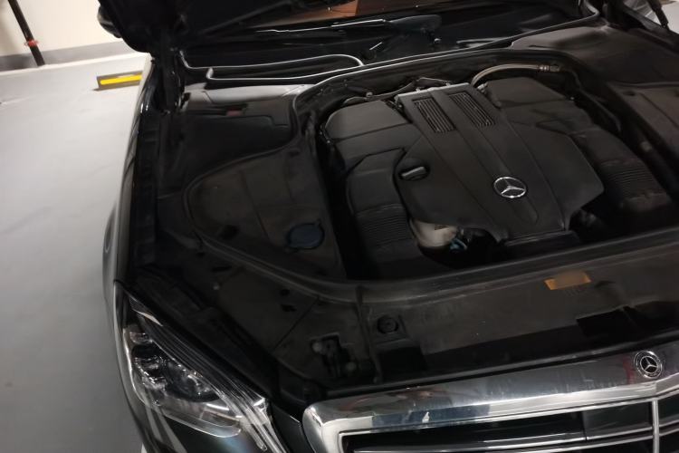 Used Mercedes-Benz S-Class 2018 S 350 L Engine Bay Right