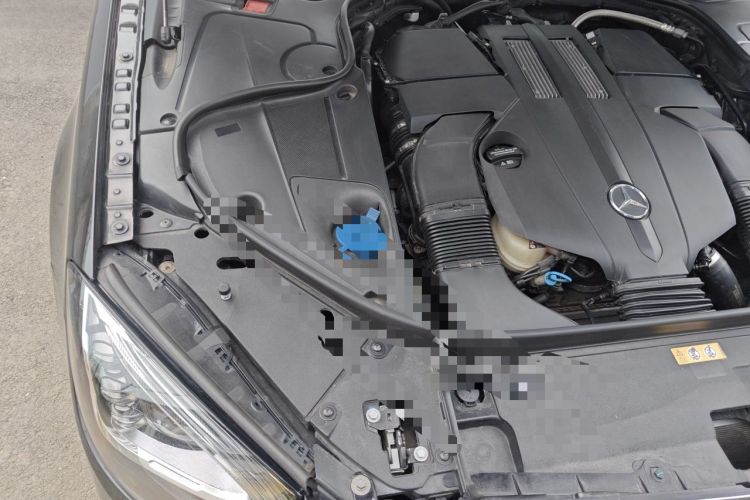 Used Mercedes-Benz S-Class 2018 S 320 L Engine Bay Right