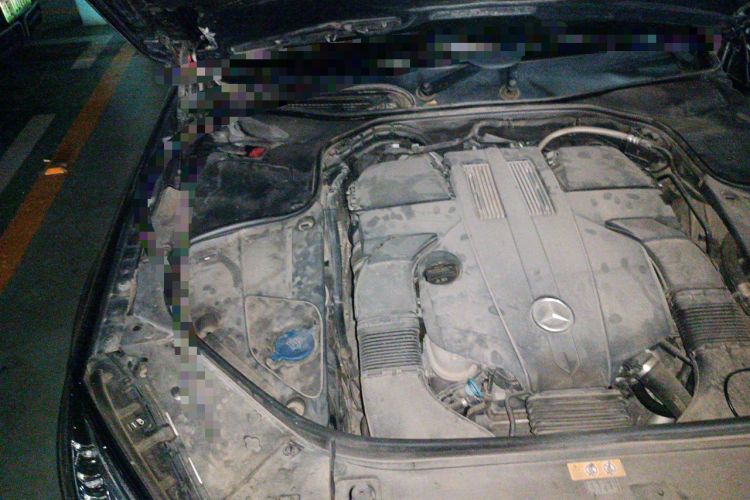 Used Mercedes-Benz S-Class 2018 S 320 L Engine Bay Right