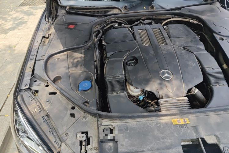 Used Mercedes-Benz S-Class 2018 S 320 L Engine Bay Right