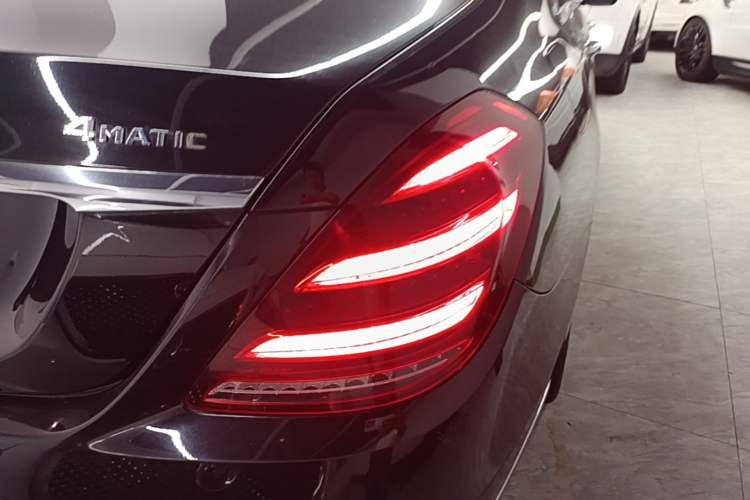 Used Mercedes-Benz S-Class 2018 S 320 L Exterior 3