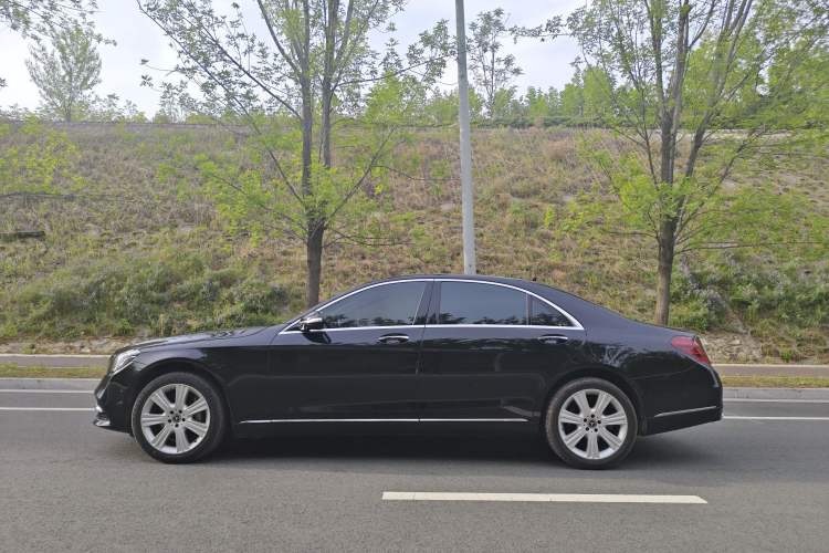 Used Mercedes-Benz S-Class 2018 S 450 L Exterior 5