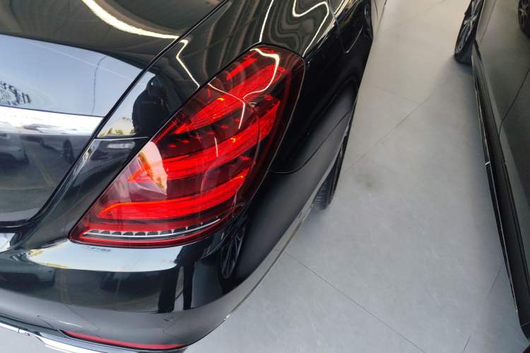 Used Mercedes-Benz S-Class 2018 S 450 L Exterior 6
