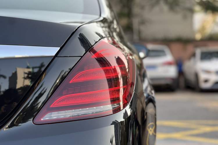 Used Mercedes-Benz S-Class 2018 S 450 L Exterior 8