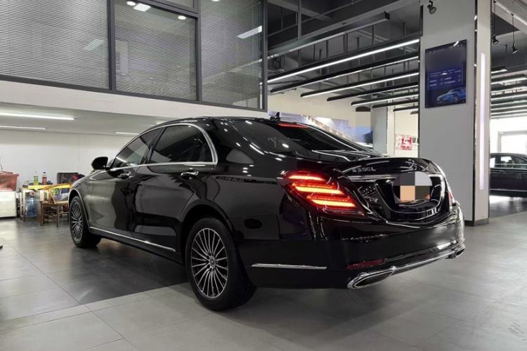 Used Mercedes-Benz S-Class 2018 S 320 L Exterior 9