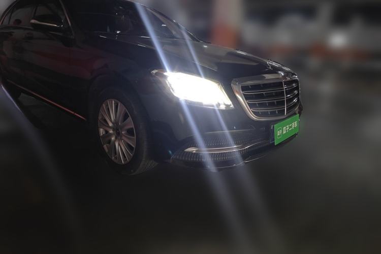 Used Mercedes-Benz S-Class 2018 S 320 L Front Right 45 Deg