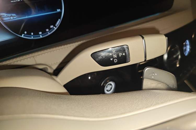 Used Mercedes-Benz S-Class 2018 S 500 L 4MATIC Gear Lever