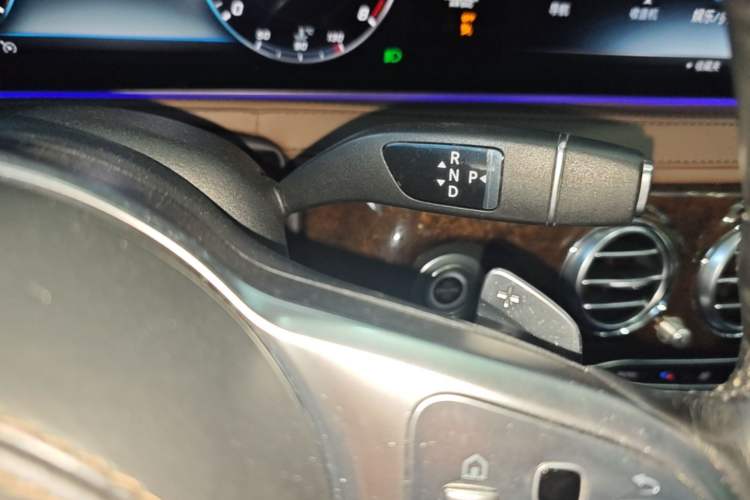 Used Mercedes-Benz S-Class 2018 S 450 L Gear Lever