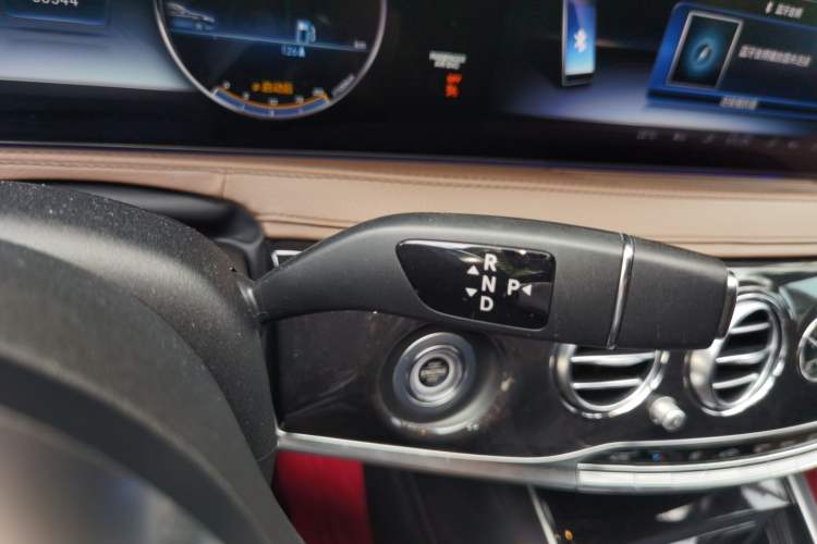 Used Mercedes-Benz S-Class 2018 S 450 L 4MATIC Gear Lever