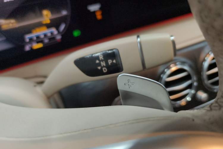 Used Mercedes-Benz S-Class 2018 S 450 L 4MATIC Gear Lever
