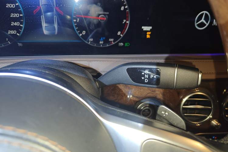 Used Mercedes-Benz S-Class 2018 S 350 L Gear Lever