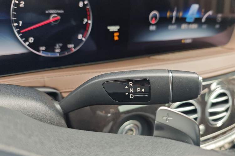 Used Mercedes-Benz S-Class 2018 S 450 L 4MATIC Gear Lever