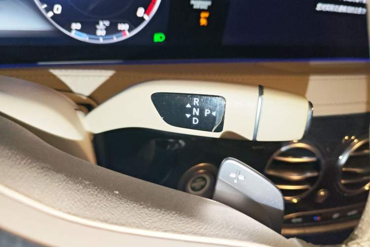 Used Mercedes-Benz S-Class 2018 S 450 L 4MATIC Excellence Special Edition Gear Lever