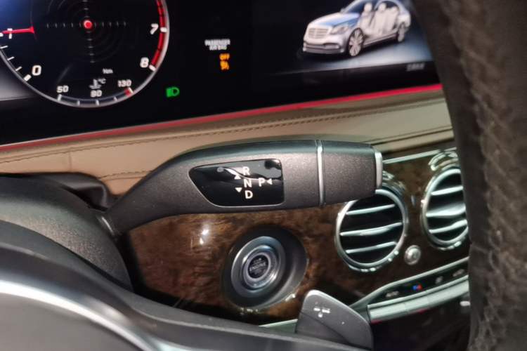 Used Mercedes-Benz S-Class 2018 S 320 L Gear Lever