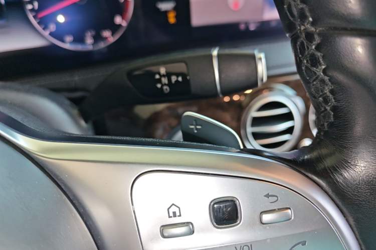 Used Mercedes-Benz S-Class 2018 S 320 L Gear Lever
