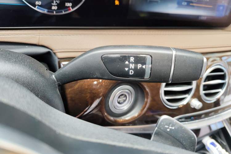 Used Mercedes-Benz S-Class 2018 S 350 L Gear Lever