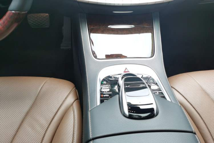 Used Mercedes-Benz S-Class 2018 S 450 L Gear Lever