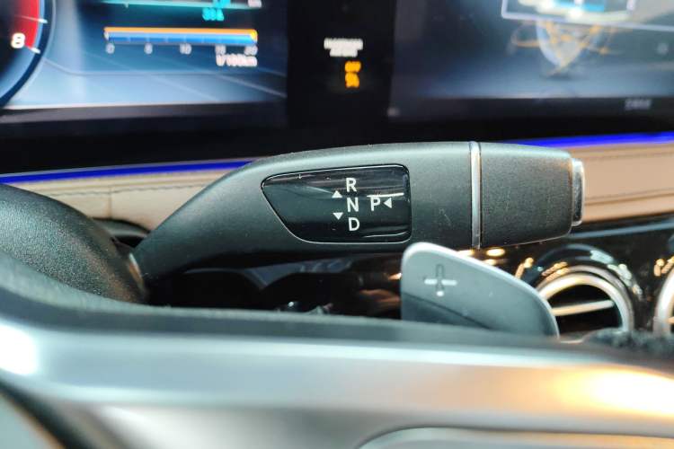 Used Mercedes-Benz S-Class 2018 S 320 L Gear Lever