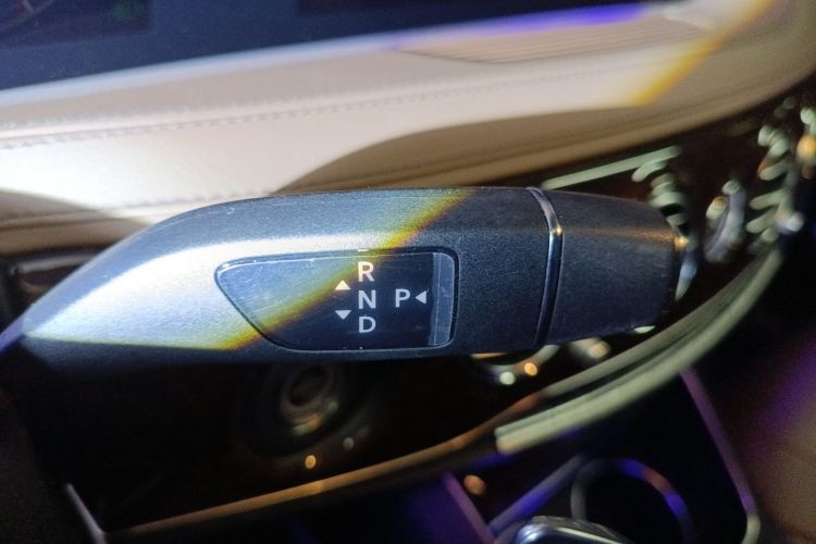 Used Mercedes-Benz S-Class 2018 S 320 L Gear Lever