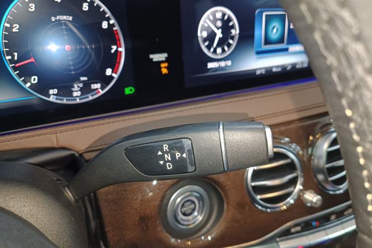 Used Mercedes-Benz S-Class 2018 S 450 L Gear Lever