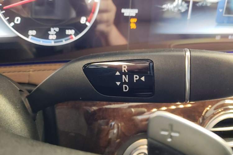 Used Mercedes-Benz S-Class 2018 S 350 L Gear Lever