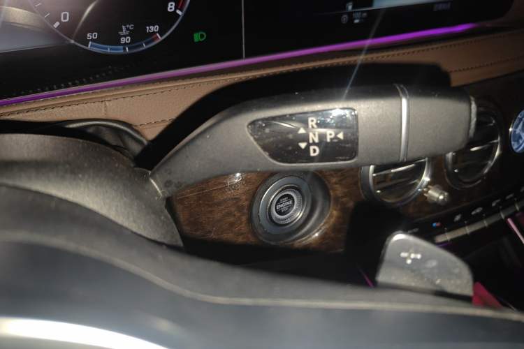 Used Mercedes-Benz S-Class 2018 S 320 L Gear Lever