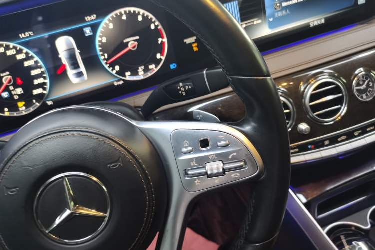 Used Mercedes-Benz S-Class 2018 S 320 L Gear Lever