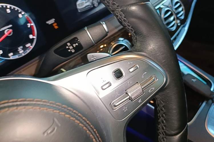 Used Mercedes-Benz S-Class 2018 S 320 L Gear Lever