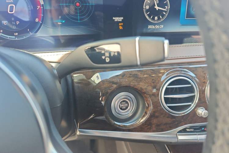 Used Mercedes-Benz S-Class 2018 S 320 L Gear Lever