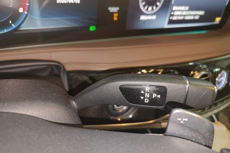 Used Mercedes-Benz S-Class 2018 S 450 L 4MATIC Gear Lever