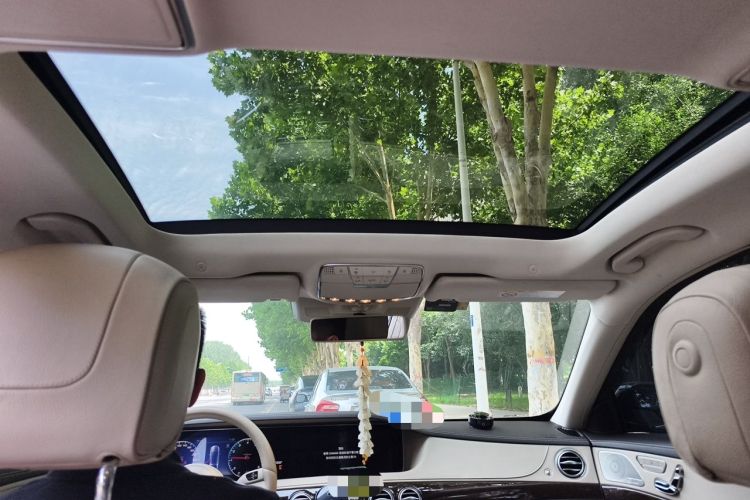 Used Mercedes-Benz S-Class 2018 S 320 L Headliner