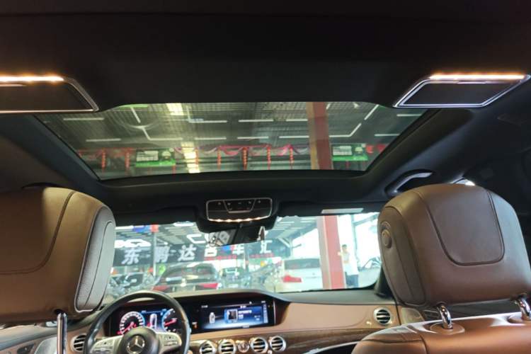 Used Mercedes-Benz S-Class 2018 S 320 L Headliner