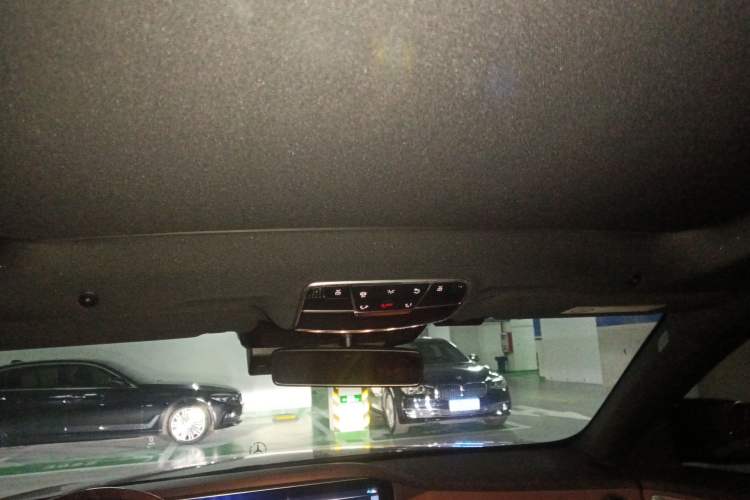 Used Mercedes-Benz S-Class 2018 S 350 L Headliner