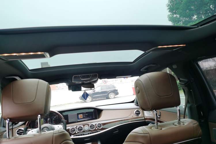 Used Mercedes-Benz S-Class 2018 S 450 L Headliner