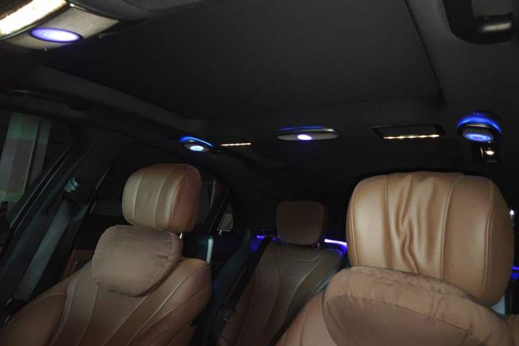 Used Mercedes-Benz S-Class 2018 S 450 L 4MATIC Excellence Special Edition Headliner