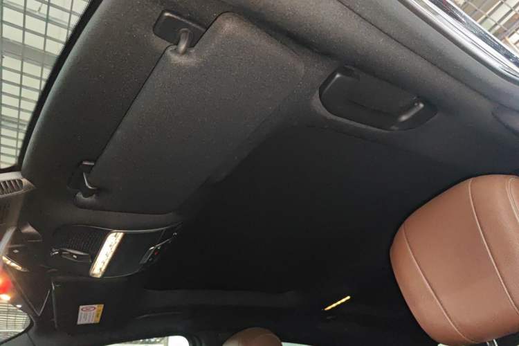 Used Mercedes-Benz S-Class 2018 S 320 L Headliner
