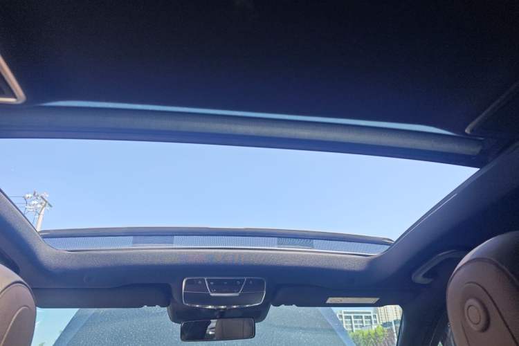 Used Mercedes-Benz S-Class 2018 S 320 L Headliner