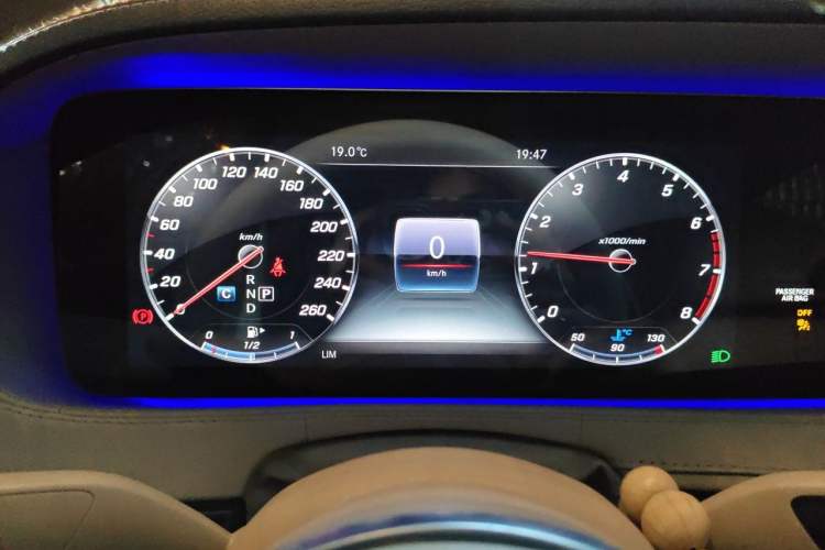 Used Mercedes-Benz S-Class 2018 S 320 L Instrument Cluster