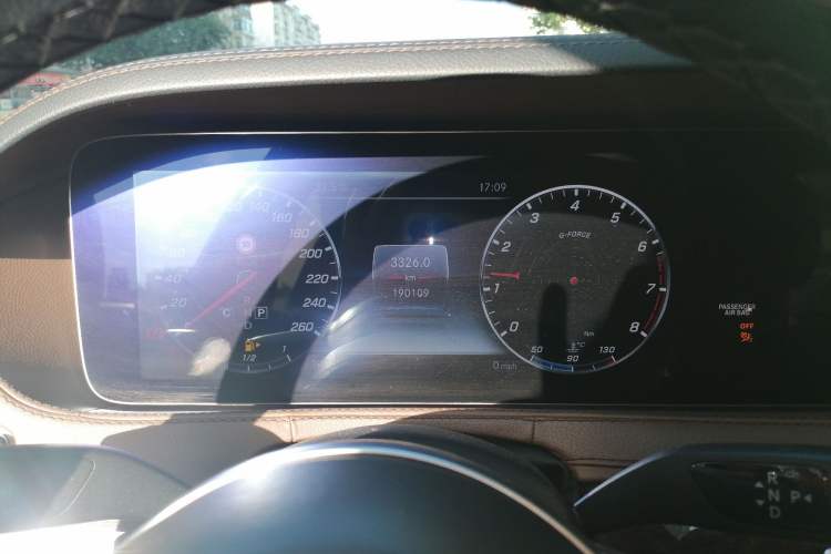 Used Mercedes-Benz S-Class 2018 S 320 L Instrument Cluster