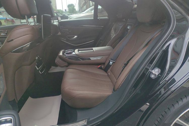 Used Mercedes-Benz S-Class 2018 S 450 L 4MATIC Excellence Special Edition Interior 1