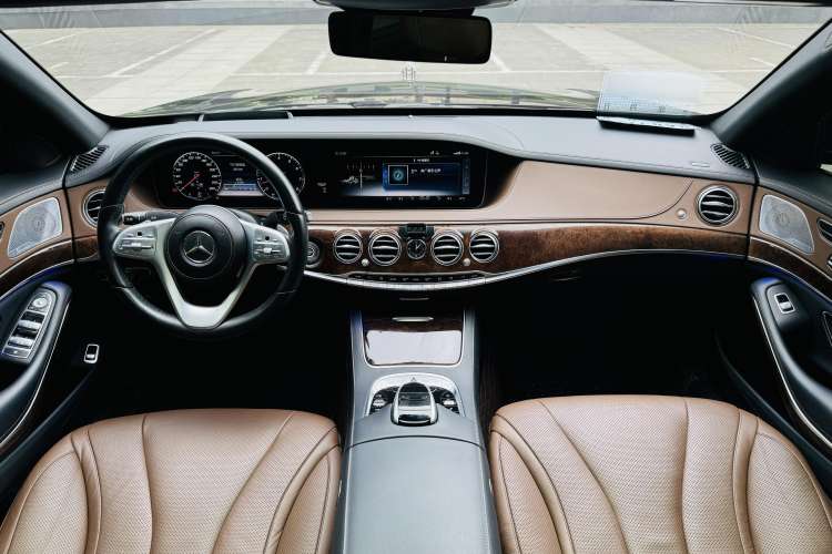 Used Mercedes-Benz S-Class 2018 S 450 L Interior 1