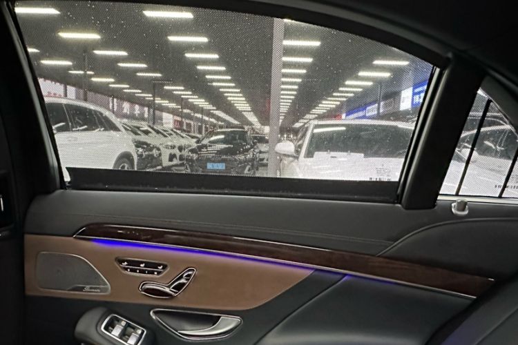 Used Mercedes-Benz S-Class 2018 S 350 L Interior 12