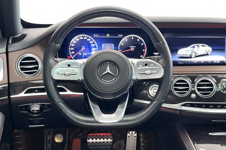 Used Mercedes-Benz S-Class 2018 S 450 L 4MATIC Interior 3
