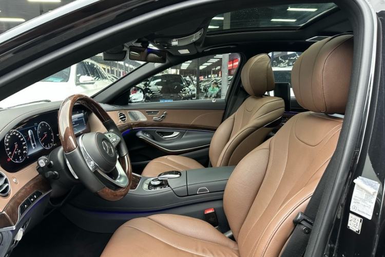 Used Mercedes-Benz S-Class 2018 S 350 L Interior 6